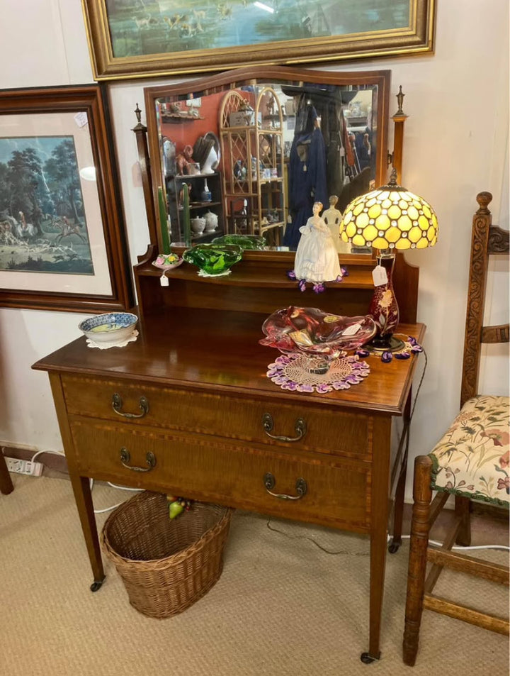 Dressing Table with mirror