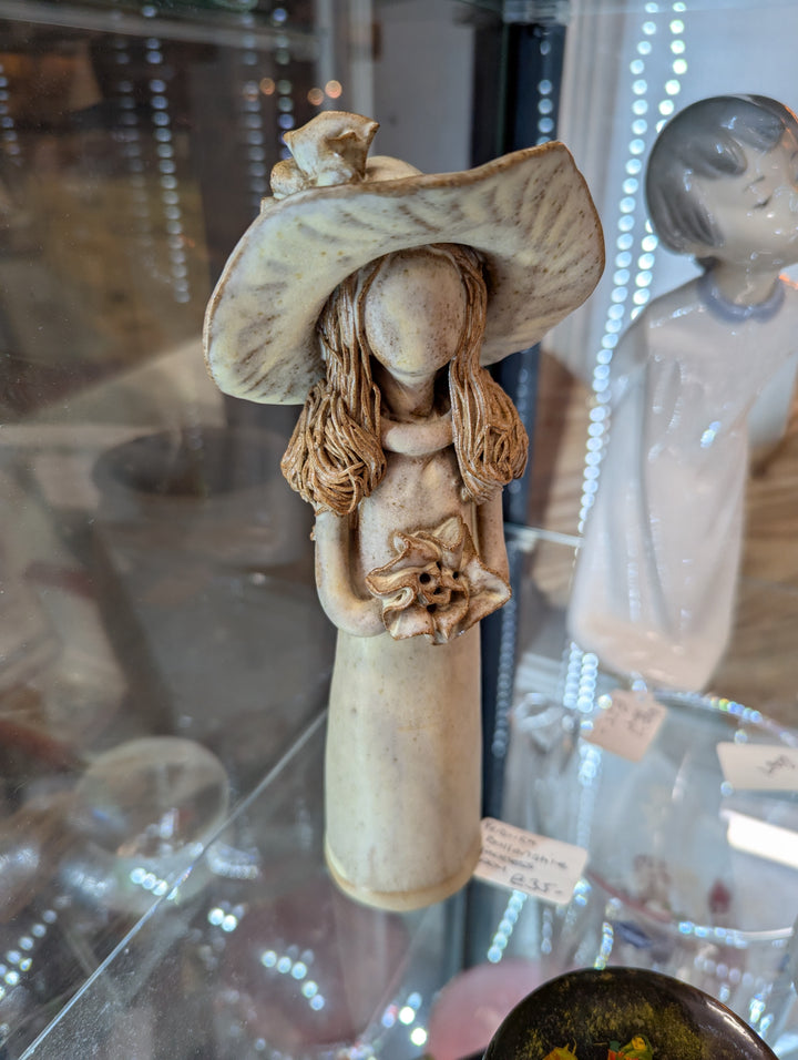 Veronica Ballan Faceless Lady Figurine