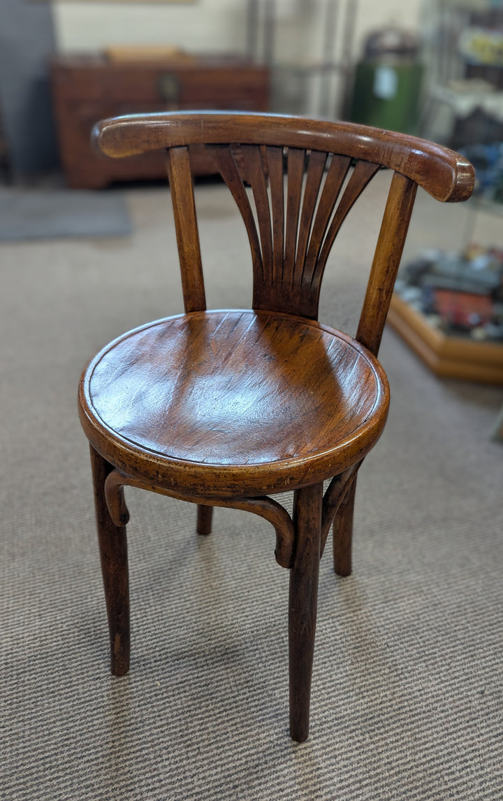 Thonet Mundus Bentwood Chair